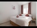 Apartmani Lux 2 - heated pool: A2(4+2), A3(4+2) Marina - Rivijera Trogir   - Apartman - A3(4+2): spavaća soba