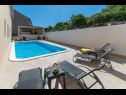 Apartmani Lux 2 - heated pool: A2(4+2), A3(4+2) Marina - Rivijera Trogir   - bazen