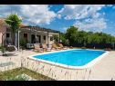 Kuća za odmor Pax - with pool: H(4+2) Marina - Rivijera Trogir  - Hrvatska - bazen