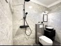 Apartmani Mia - with pool: A1(4) Marina - Rivijera Trogir   - Apartman - A1(4): kupaonica s toaletom