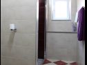 Apartmani Milka - 100m from the sea A1(4), A2(2+1) Seget Donji - Rivijera Trogir   - Apartman - A1(4): kupaonica s toaletom