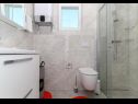 Apartmani Iva - great view: A1(4) Seget Donji - Rivijera Trogir   - Apartman - A1(4): kupaonica s toaletom