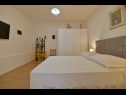 Apartmani Kati - garden: A1(4), A2(2+1) Seget Donji - Rivijera Trogir   - Apartman - A2(2+1): spavaća soba