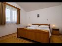 Apartmani VV A1(2+1), A2(5), A3(7) Seget Vranjica - Rivijera Trogir   - Apartman - A2(5): spavaća soba