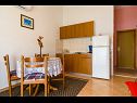 Apartmani VV A1(2+1), A2(5), A3(7) Seget Vranjica - Rivijera Trogir   - Apartman - A2(5): kuhinja i blagovaonica