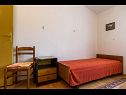 Apartmani VV A1(2+1), A2(5), A3(7) Seget Vranjica - Rivijera Trogir   - Apartman - A2(5): spavaća soba