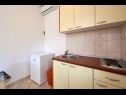 Apartmani Mare - 30 m from pebble beach: SA1(2), SA2(2), A3(4), A4(4), A5(8) Seget Vranjica - Rivijera Trogir   - Studio apartman - SA1(2): kuhinja