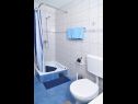 Apartmani Snježa - 20 m from the sea : A1(9), A2(6+2) Seget Vranjica - Rivijera Trogir   - Apartman - A2(6+2): kupaonica s toaletom