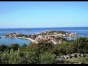 Apartmani Tih - 20 m from sea: A1 Ruzmarin(2+2), A2 Maslina(2+2) Sevid - Rivijera Trogir   - vegetacija (kuća i okolica)