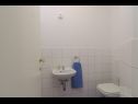 Apartmani Pery - 2 bedroom sea view apartment: A1(4+1) Trogir - Rivijera Trogir   - Apartman - A1(4+1): toalet