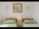 Apartmani Pery - 2 bedroom sea view apartment: A1(4+1) Trogir - Rivijera Trogir   - Apartman - A1(4+1): spavaća soba