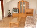 Apartmani Tone - spacious and comfortable: A1 zuti(5+2), A2 plavi(5+2) Trogir - Rivijera Trogir   - Apartman - A2 plavi(5+2): dnevni boravak