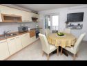 Apartmani Davorka - 50m from the sea A1(2+2), A2(2+2) Trogir - Rivijera Trogir   - Apartman - A1(2+2): kuhinja i blagovaonica