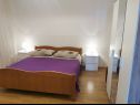 Apartmani Marija - 10m from beach: A1(4+1), A2(6), A3(6+2) Trogir - Rivijera Trogir   - Apartman - A1(4+1): spavaća soba
