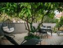 Apartmani Florio - garden & free parking: A1(5) Trogir - Rivijera Trogir   - Apartman - A1(5): vrtna terasa