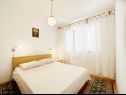 Apartmani Mihaela - sea view : A1(5+1), A2(4), SA3(2) Trogir - Rivijera Trogir   - Apartman - A1(5+1): spavaća soba