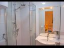 Apartmani Mirjana A1(2+1) Vis - Otok Vis   - Apartman - A1(2+1): kupaonica s toaletom