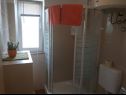 Apartmani Fuzi - 50 m from sea: A1(2+1), SA4(2) Bibinje - Rivijera Zadar   - Apartman - A1(2+1): kupaonica s toaletom