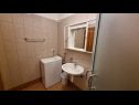 Apartmani Ivo - 500 m to sandy beach: A1(2+2), A2(6+2), SA3(2+1) Ljubač - Rivijera Zadar   - Studio apartman - SA3(2+1): kupaonica s toaletom