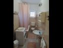 Apartmani Slava - private parking: A1(6+1) Nin - Rivijera Zadar   - Apartman - A1(6+1): kupaonica s toaletom