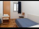 Apartmani Mari - 100 m from beach: A1(4), A2(4) Petrčane - Rivijera Zadar   - Apartman - A1(4): spavaća soba