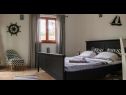 Apartmani Kike - 60 meters from the beach: A1(4+1), A2(4+1), A3(4+1), SA1(2) Petrčane - Rivijera Zadar   - Studio apartman - SA1(2): spavaća soba