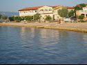 Apartmani Vanja - terrace & BBQ A1(4+2), A2(4+1) Vir - Rivijera Zadar   - plaža