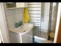 Apartmani Almond A1(2+2), A2(4+2), A3(4+2) Vir - Rivijera Zadar   - Apartman - A2(4+2): kupaonica s toaletom