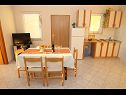 Apartmani Mladen - family friendly & amazing location: A1(5), A2(2), A3(3+1) Vrsi - Rivijera Zadar   - Apartman - A1(5): kuhinja i blagovaonica