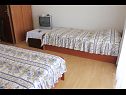 Apartmani i sobe Jagoda - comfy and cozy : A1 Lijevi (3+2), A2 Desni (3+2), R1(4) Zadar - Rivijera Zadar   - Apartman - A1 Lijevi (3+2): spavaća soba