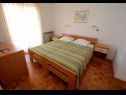 Apartmani Ankica - 150 m from beach: A1(2+2), A2(5), A3(4+1), A4(2+2) Zadar - Rivijera Zadar   - Apartman - A4(2+2): spavaća soba