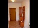 Apartmani FRANE - family apartment A1 prizemlje(4+1), A2 kat(4+1) Zaton (Zadar) - Rivijera Zadar   - Apartman - A1 prizemlje(4+1): hodnik