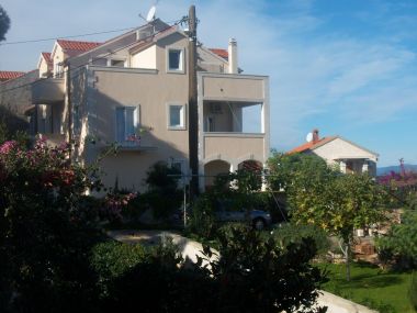 Apartmani Orange - 30m from beach : A1(4) Postira - Otok Brač  