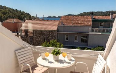 Apartmani Niks - terrace & sea view: A1(4), A2(2) Vela Luka - Otok Korčula  