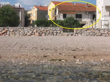 Apartmani Mira - 20 m from pebble beach: A1(4+1), A2(4) Žaborić - Rivijera Šibenik  