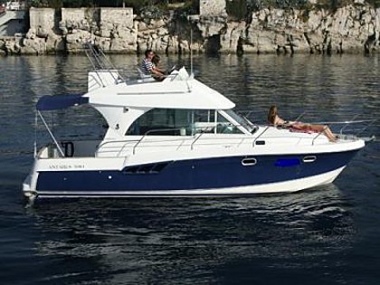 Motorni brod - Beneteau Antares 9.80 (code:NAV3) - Split - Rivijera Split  - Hrvatska