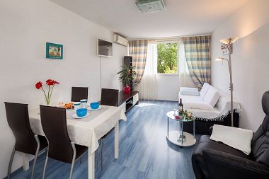 Apartmani Dragica 1 - cozy flat : A1(3) Split - Rivijera Split  