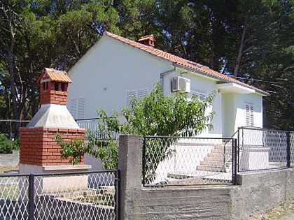 Kuća za odmor VEKY - 50m from sea: Holiday House H(4+2) Sušica - Otok Ugljan  - Hrvatska
