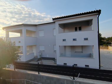 Apartmani Juli - modern: A1(2+2) Vir - Rivijera Zadar  