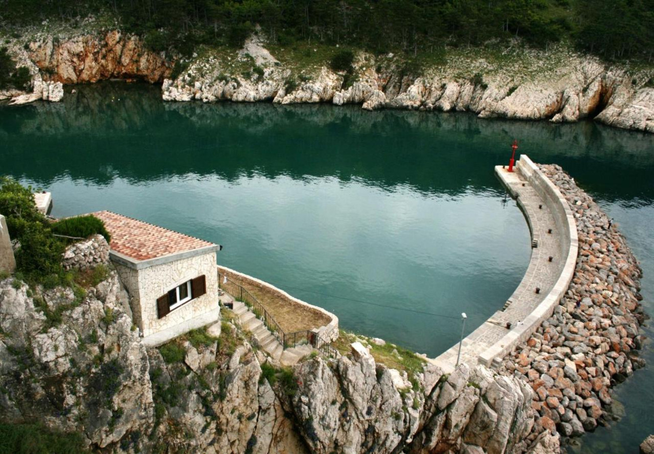 Kuća za odmor Bernardica - on cliffs above sea: H(6+2) Vrbnik - Otok Krk  - Hrvatska